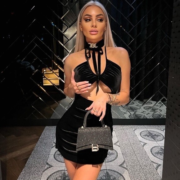 ZARA VELVET RHINESTONE CHOKER - Picture 2 of 5